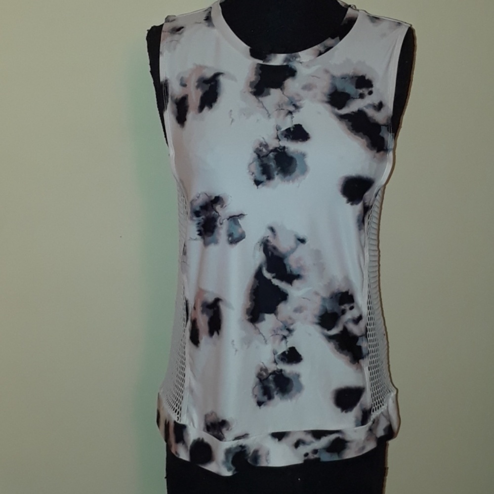 🆕️Varley Active Tank